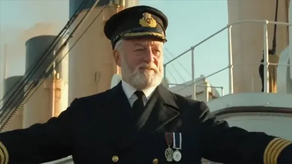 Titanic"in Kaptanı Hayatını Kaybetti