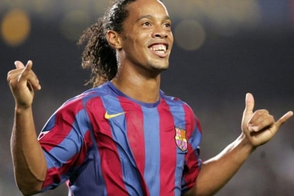 Ronaldinho Kimdir, Kaç Yaşında? Ronaldinho Biyografisi?