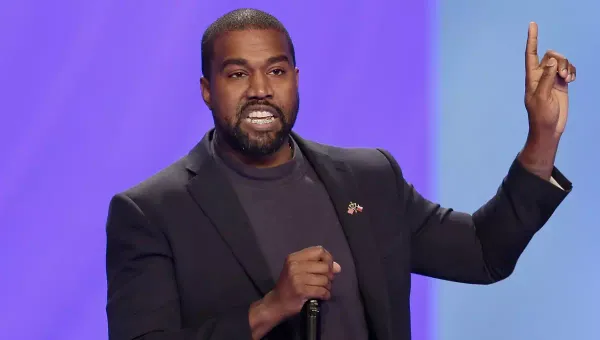 Kanye West'in eşi Bianca Censori'yi paylaştığı müstehcen içerikleri